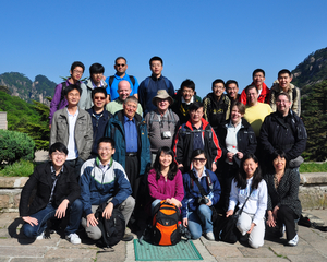 PhD and master students attended the Hangzhou International Polymer Forum 2011